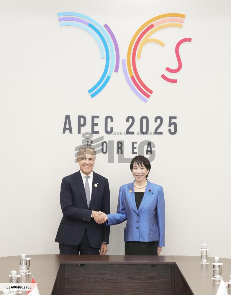 Japan-Canada summit in S. Korea