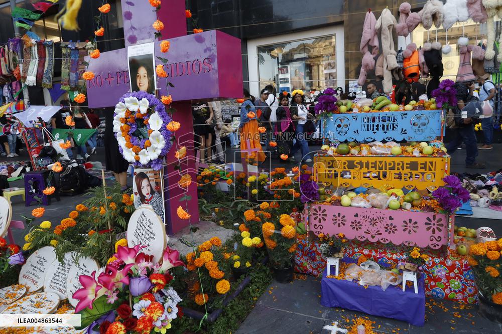 Relatives Demand Justice For The Feminicide Victims - Mexico City