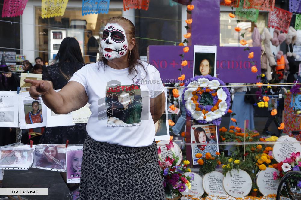 Relatives Demand Justice For The Feminicide Victims - Mexico City