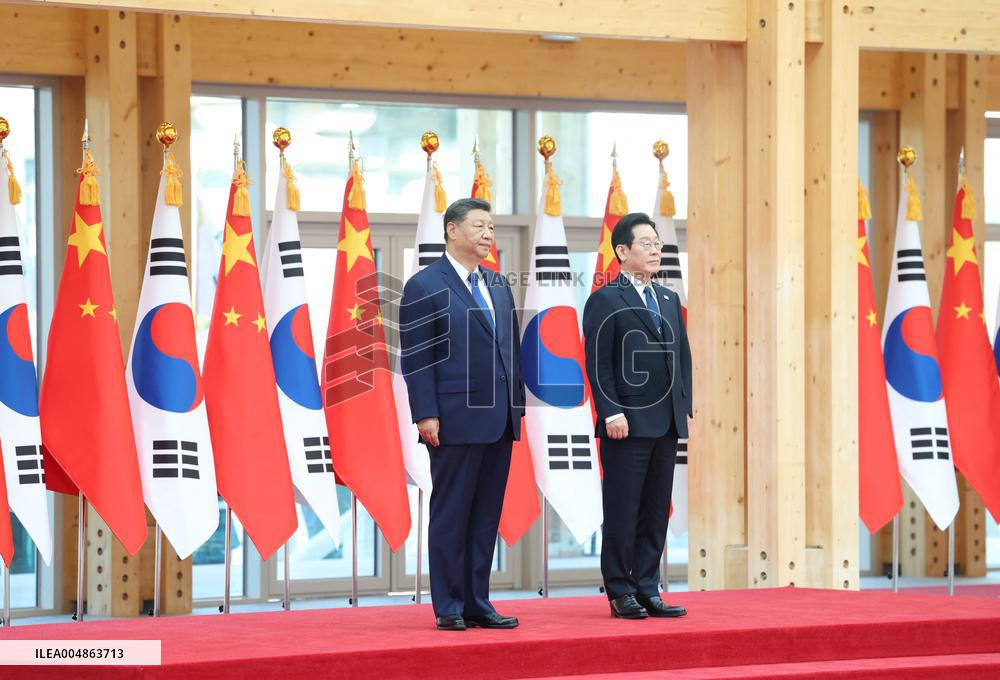 Lee Jae Myung And Xi Jinping Bilateral Meeting - Gyeongju