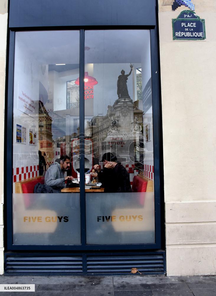 Five Guys Fast Food Illustration - Paris