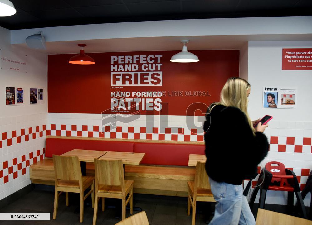 Five Guys Fast Food Illustration - Paris