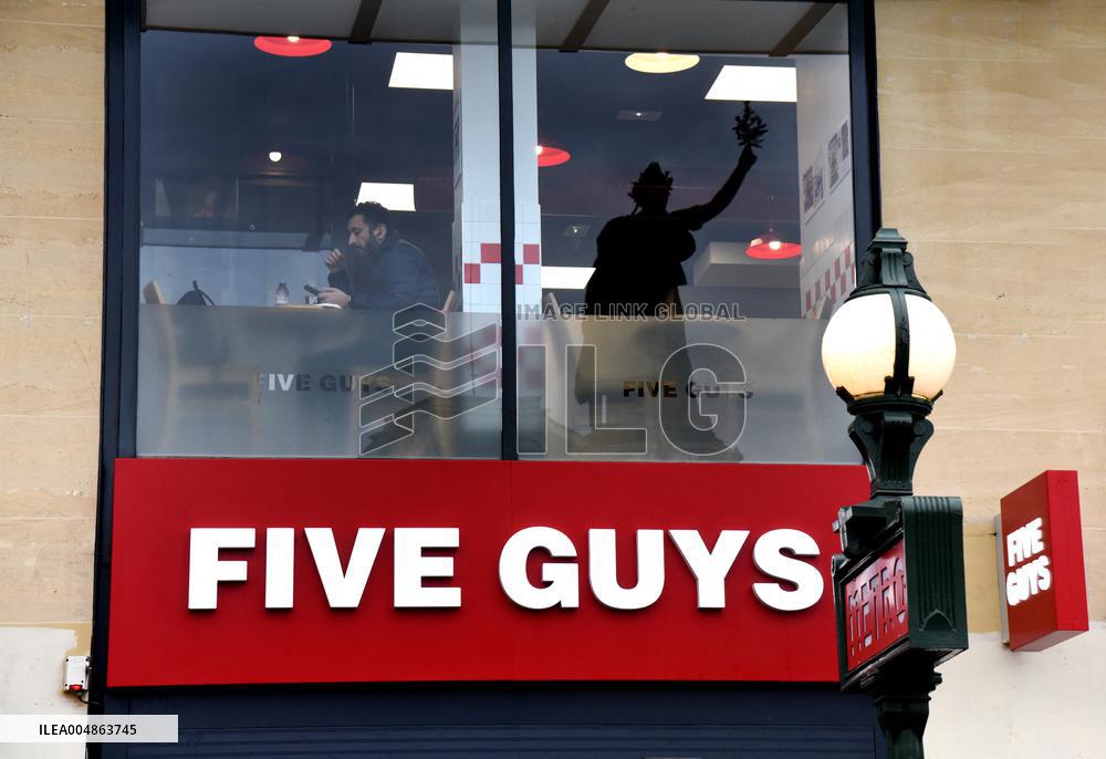 Five Guys Fast Food Illustration - Paris