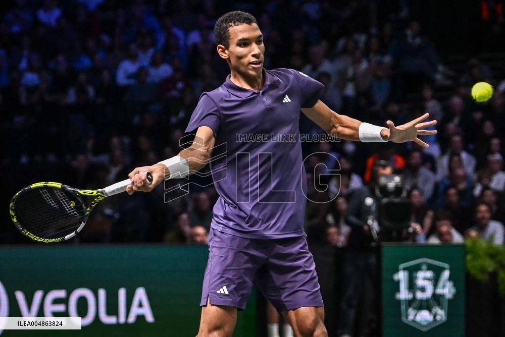 Felix Auger-Aliassime vs Alexander Bublik at Rolex Paris Masters 2025 in Paris FA