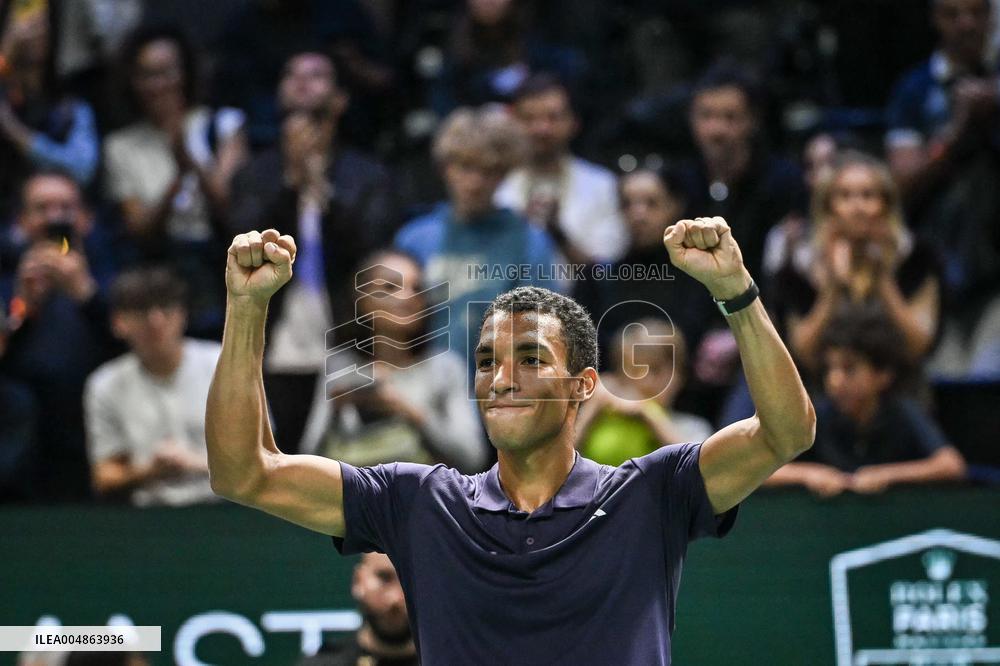 Felix Auger-Aliassime vs Alexander Bublik at Rolex Paris Masters 2025 in Paris FA