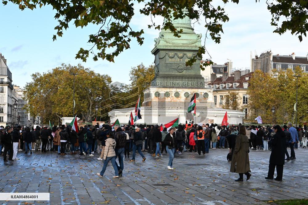 Protest Against Sudan War - Paris