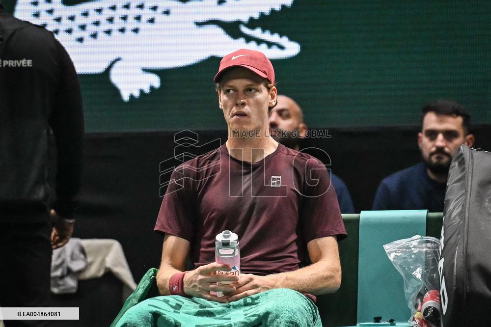 Jannik Sinner vs Alexander Zverev at Rolex Paris Masters 2025 in Paris FA