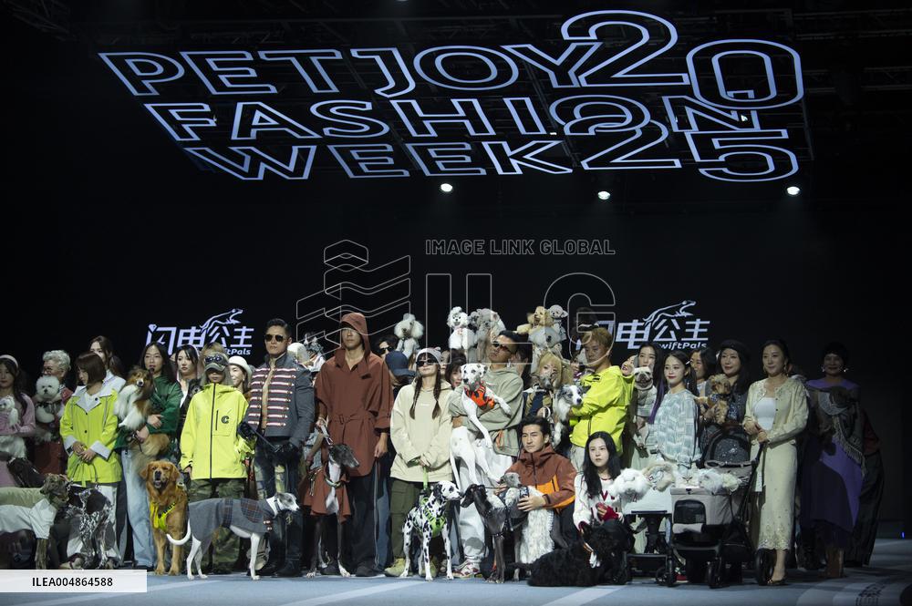 5th PETJOY FASHIION WEEK in Shanghai