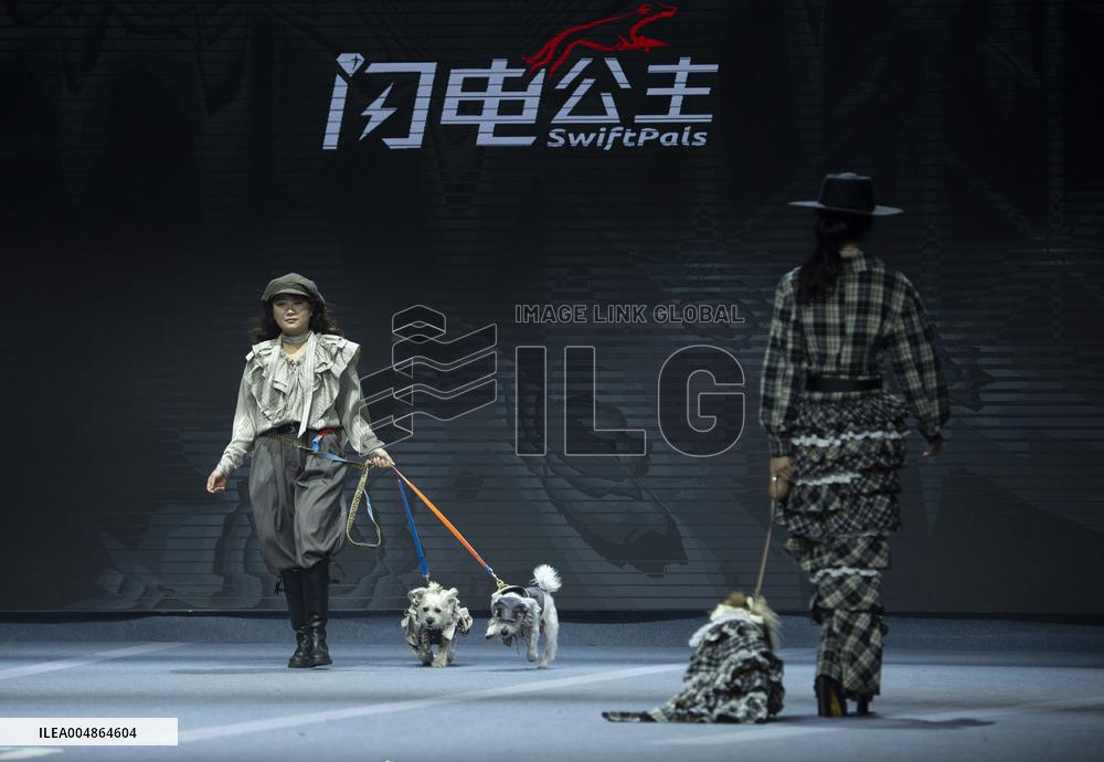 5th PETJOY FASHIION WEEK in Shanghai