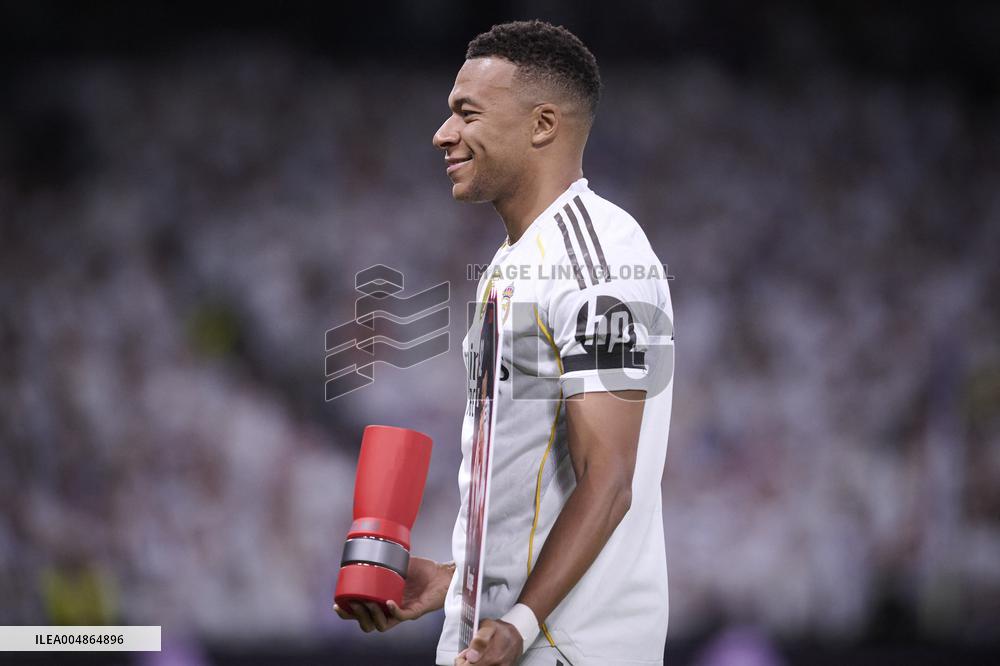Kylian Mbappe At Real Madrid Cf V Valencia CF- Madrid