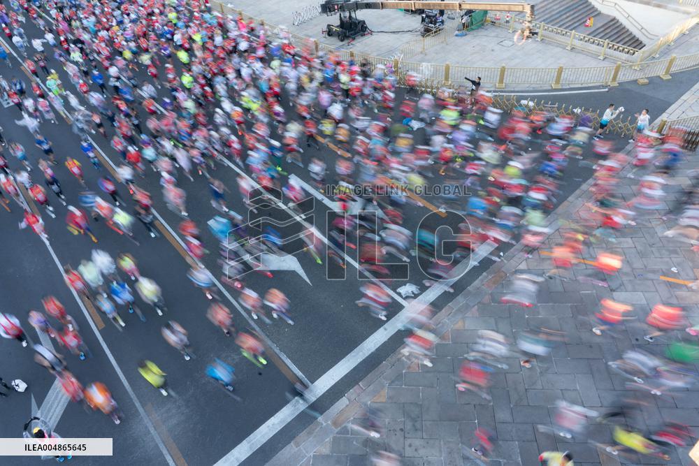 2025 Beijing Marathon - China