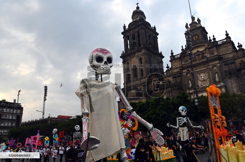 Annual Dia De Muertos Parade - Mexico City
