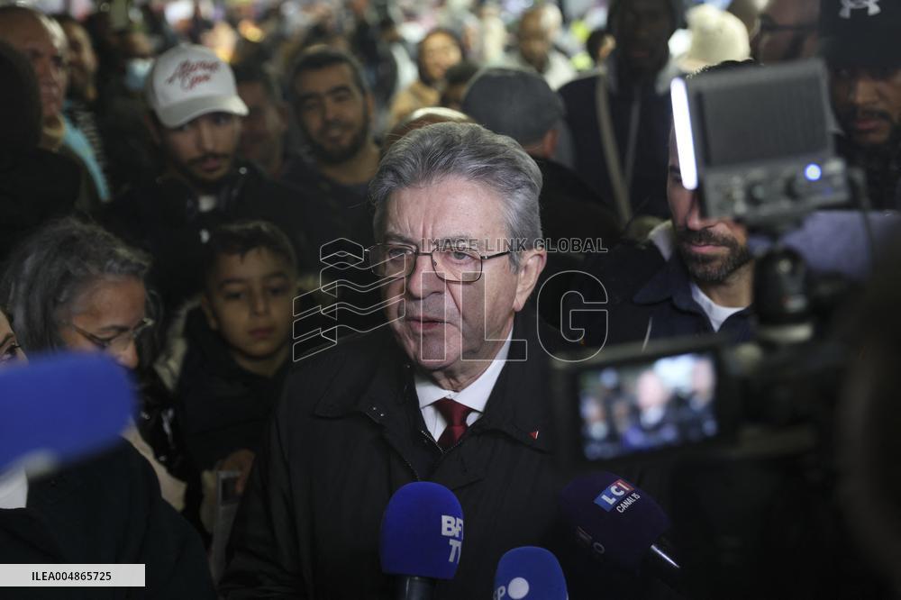 Jean-Luc Melenchon Visit To Market - Choisy-Le-Roi