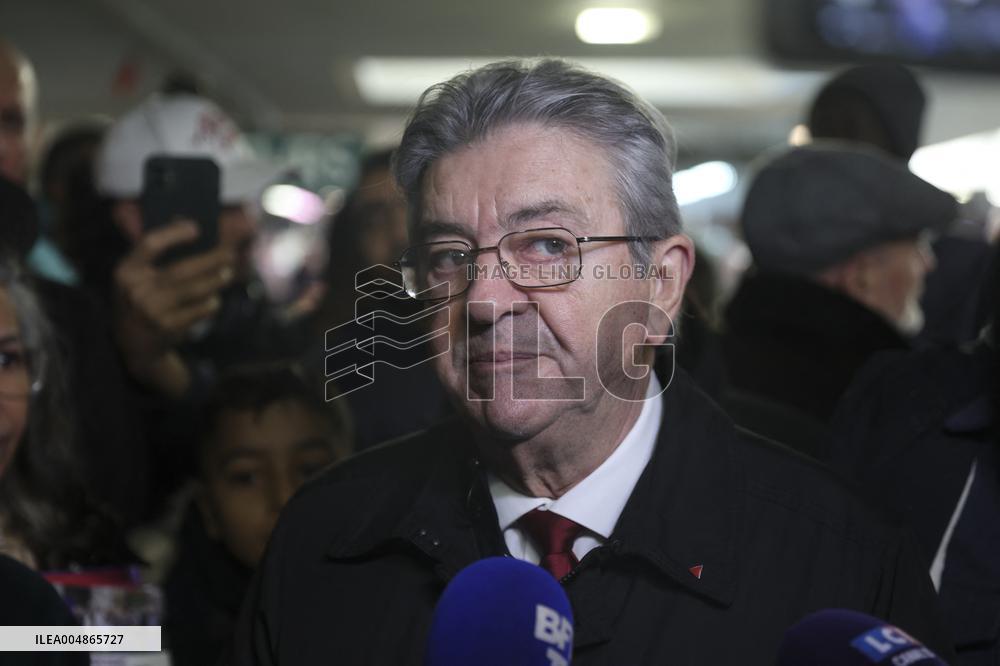 Jean-Luc Melenchon Visit To Market - Choisy-Le-Roi