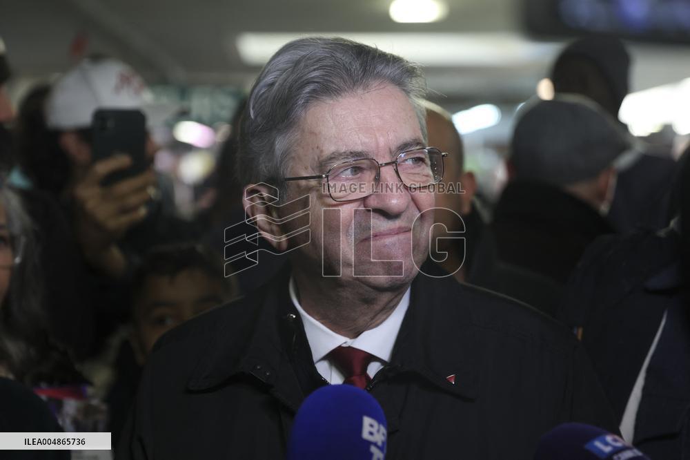 Jean-Luc Melenchon Visit To Market - Choisy-Le-Roi