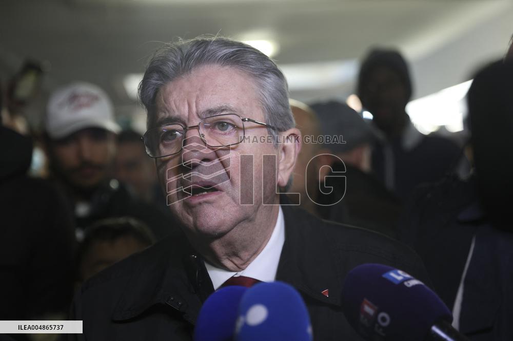 Jean-Luc Melenchon Visit To Market - Choisy-Le-Roi