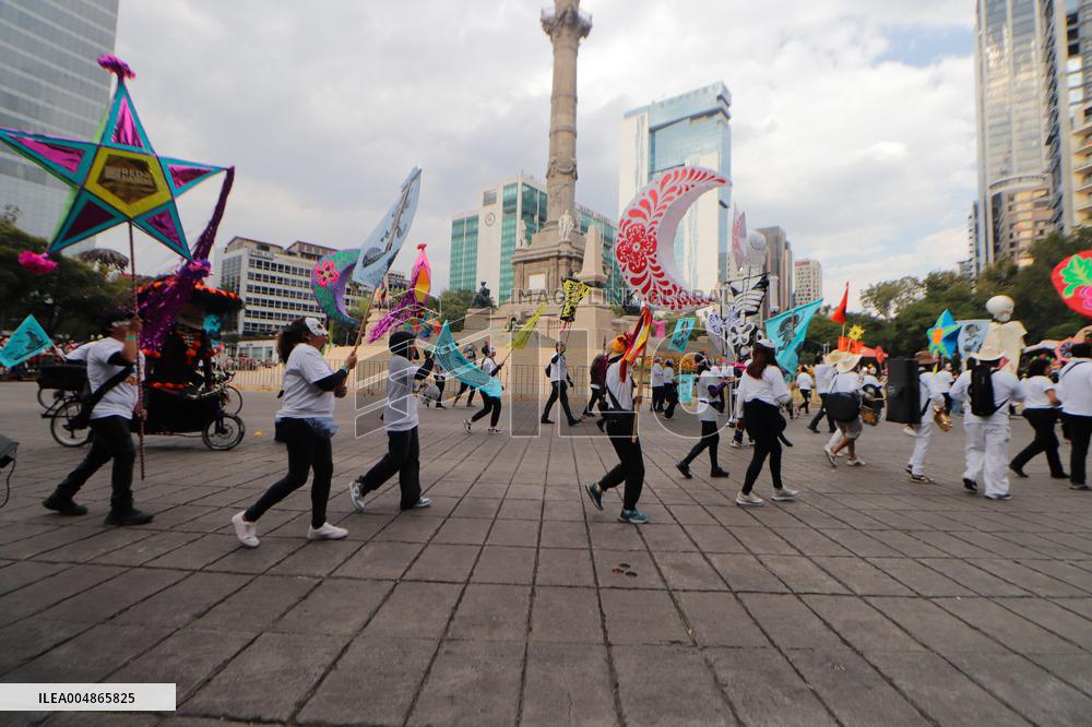 Annual Dia de Muertos Parade - Mexico City