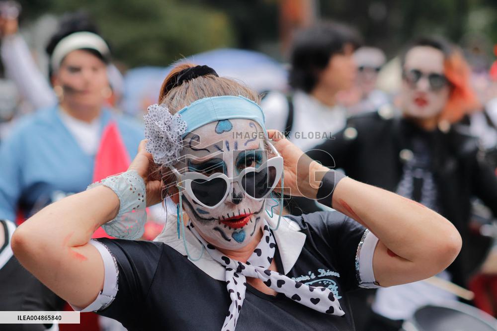 Annual Dia de Muertos Parade - Mexico City