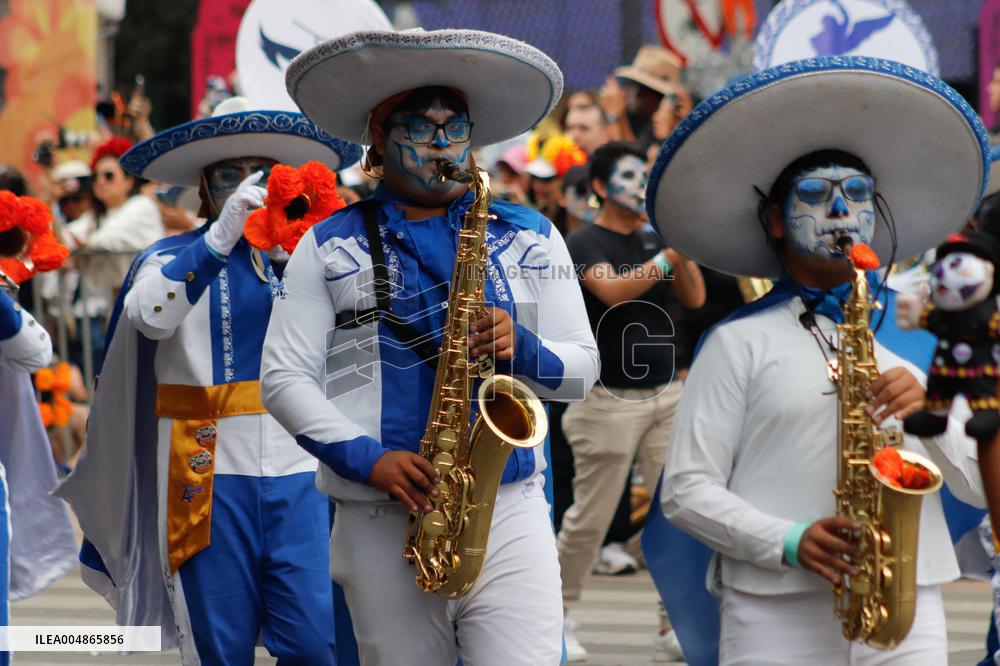 Annual Dia de Muertos Parade - Mexico City