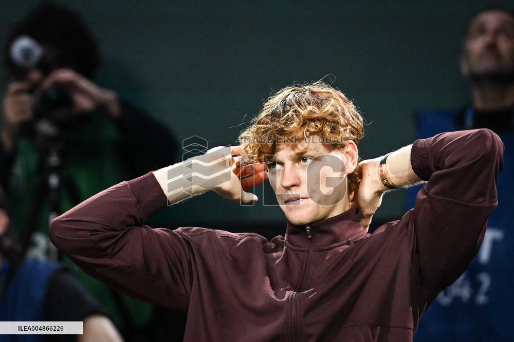 Jannik Sinner celebrates victory at Rolex Paris Masters 2025 in Paris FA