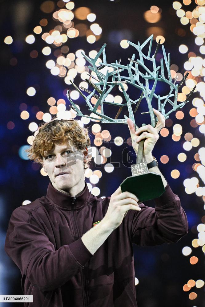 Jannik Sinner celebrates victory at Rolex Paris Masters 2025 in Paris FA