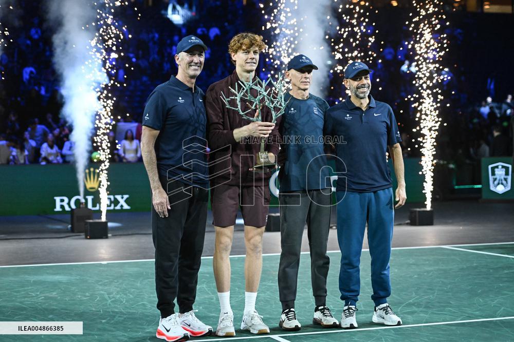 Jannik Sinner celebrates victory at Rolex Paris Masters 2025 in Paris FA