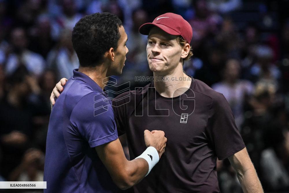 Jannik Sinner vs Felix Auger-Aliassime at Rolex Paris Masters 2025 in Paris FA