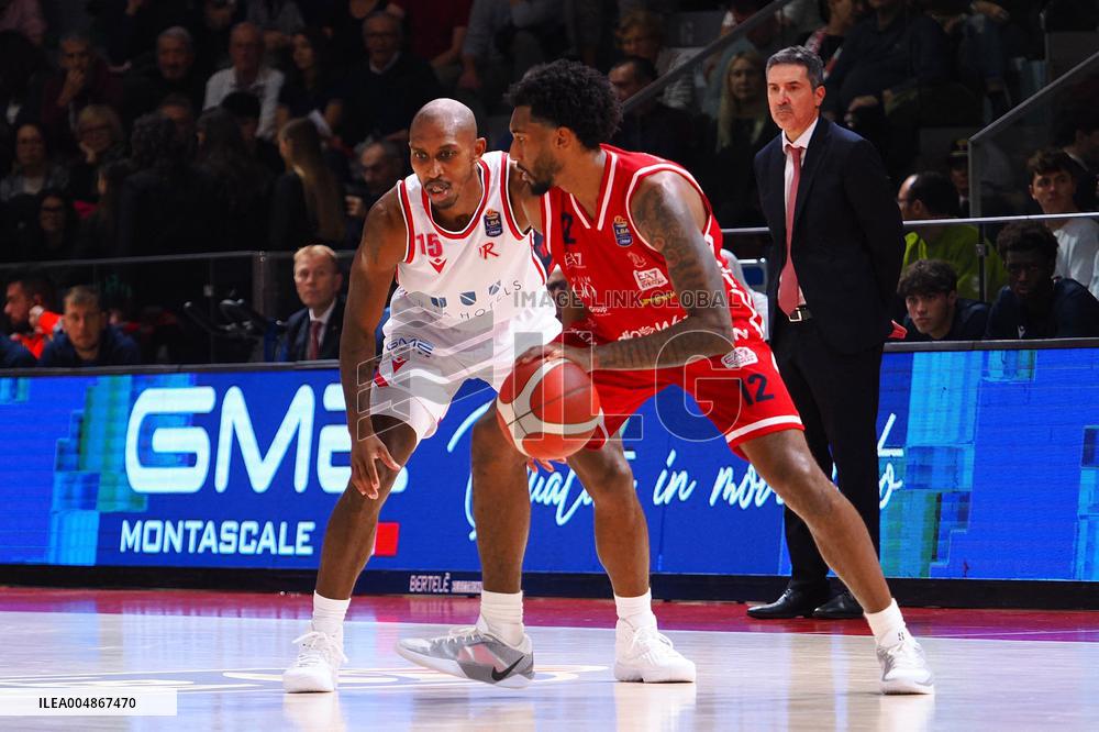 BASKET - Serie A - Una Hotels Reggio Emilia vs EA7 Emporio Armani Milano