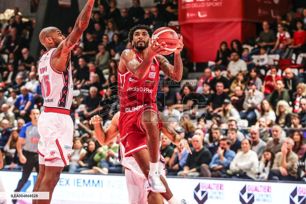 BASKET - Serie A - Una Hotels Reggio Emilia vs EA7 Emporio Armani Milano