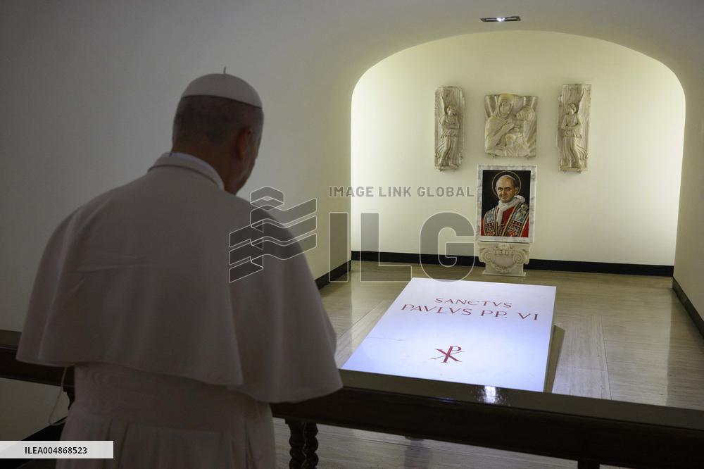 Pope Leo XIV In The Crypt Of The Popes On All Souls Day - Vatican