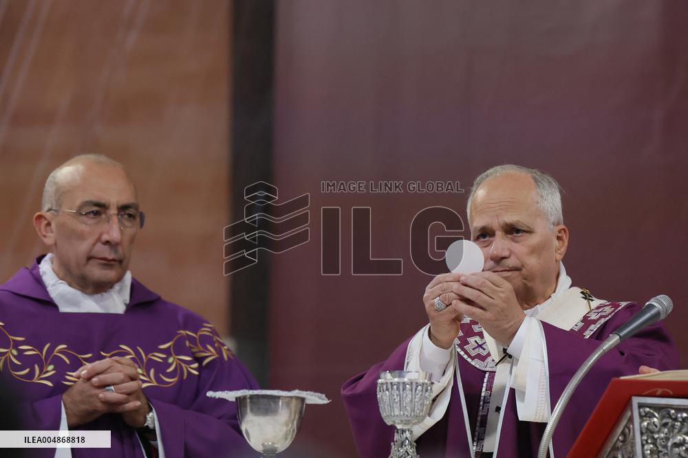Pope Leone XIV Celebrates Mass at Verano Cemetery - Rome