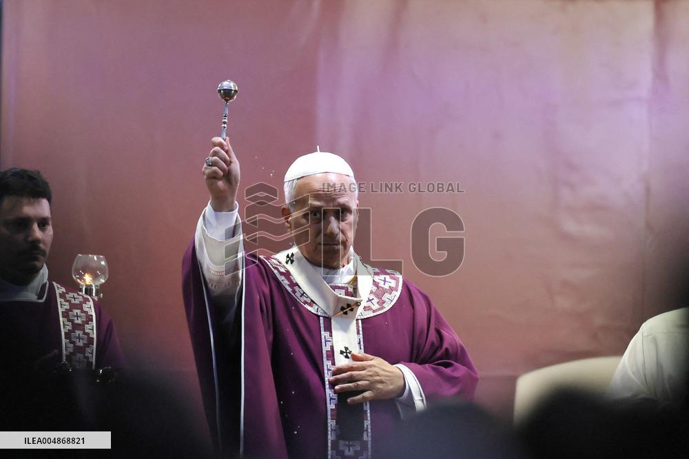 Pope Leone XIV Celebrates Mass at Verano Cemetery - Rome