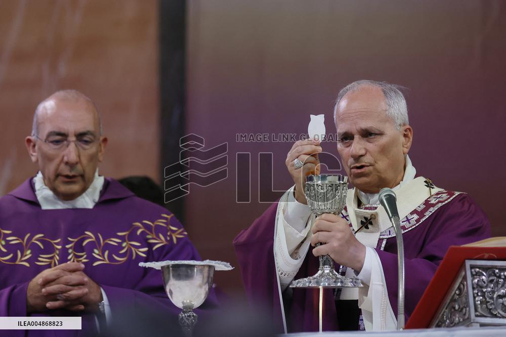 Pope Leone XIV Celebrates Mass at Verano Cemetery - Rome