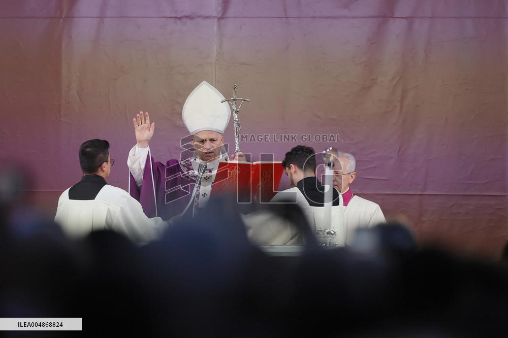 Pope Leone XIV Celebrates Mass at Verano Cemetery - Rome