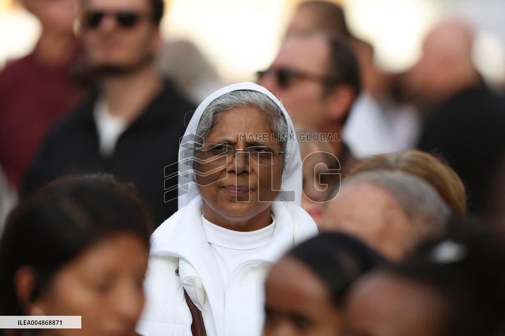 Pope Leone XIV Celebrates Mass at Verano Cemetery - Rome