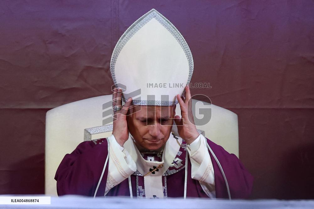 Pope Leone XIV Celebrates Mass at Verano Cemetery - Rome