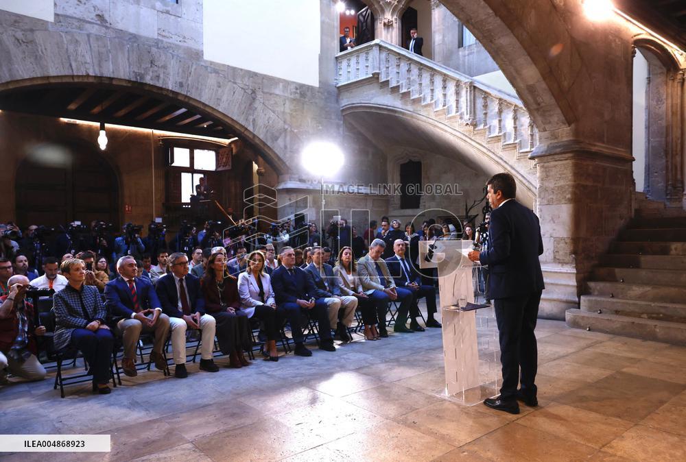 President of Valencia Resigns After 2024 Floods - Valencia