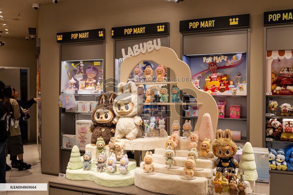 POP Mart LABUBU