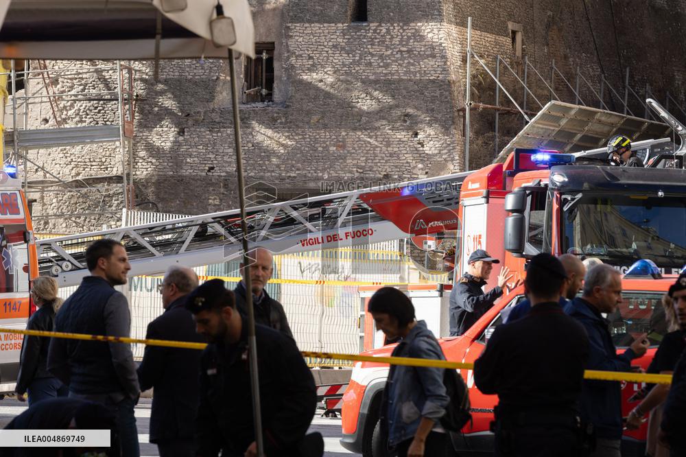 Collapse Of The Torre Dei Conti In The Imperial Forums - Rome