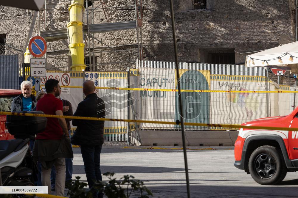 Collapse Of The Torre Dei Conti In The Imperial Forums - Rome
