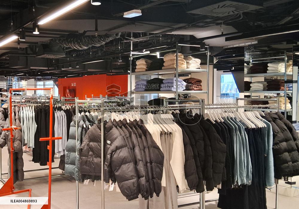 Preparation of the Shein Shop at BHV Before Its Opening - Paris