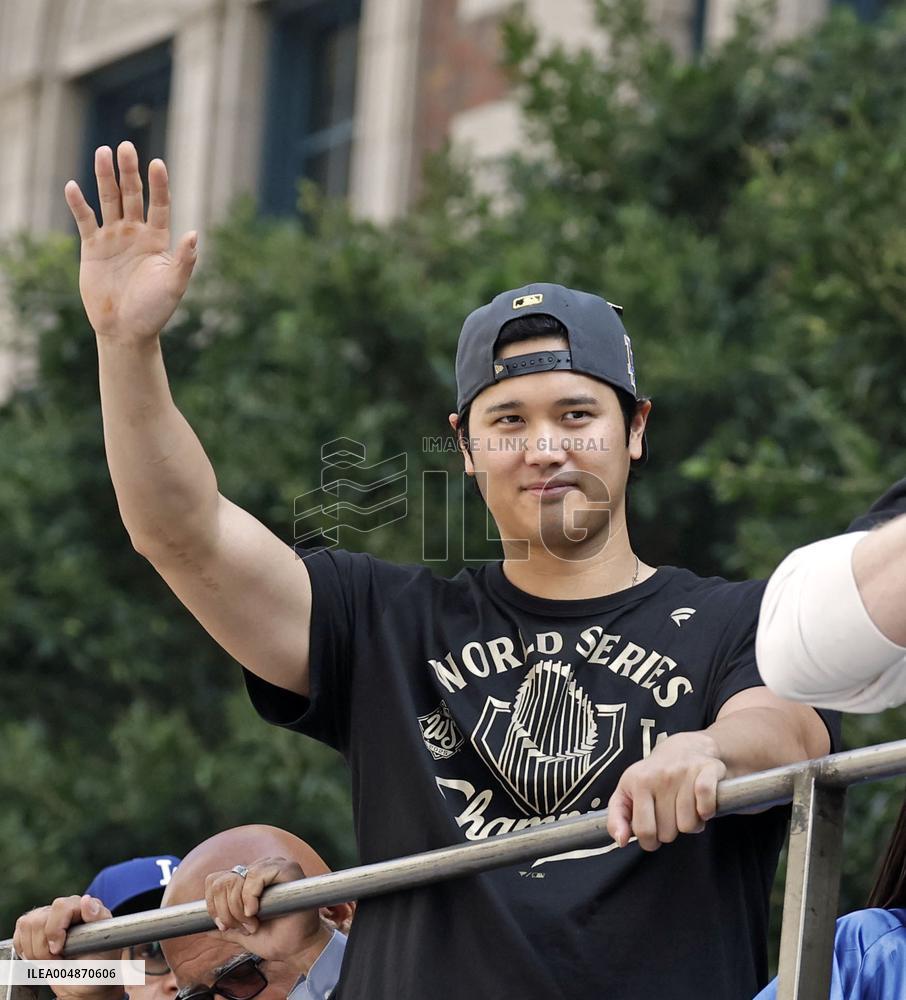 Dodgers' World Series victory parade