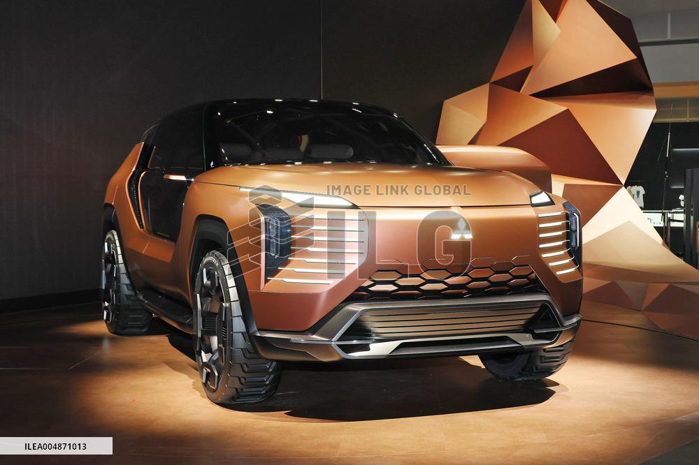 Mitsubishi Motors ELEVANCE Concept