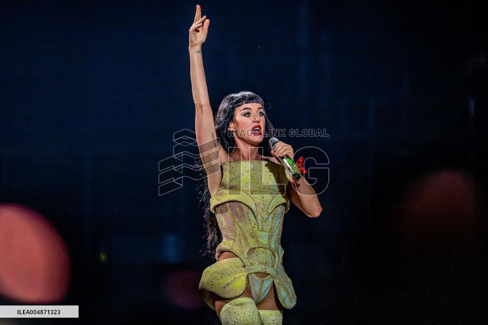 Katy Perry At The Life Times Tour 2025 - Casalecchio di Reno