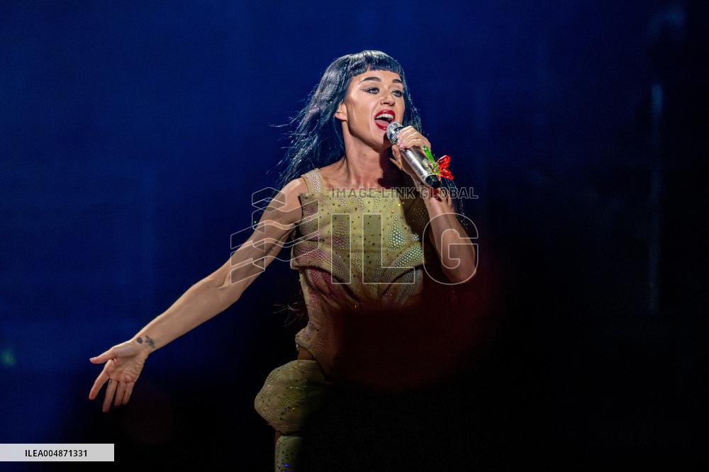Katy Perry At The Life Times Tour 2025 - Casalecchio di Reno