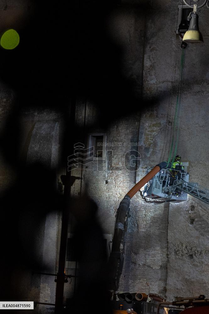 Worker Dies in Medieval Tower Collapse - Ro