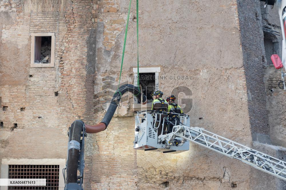 Worker Dies in Medieval Tower Collapse - Rome