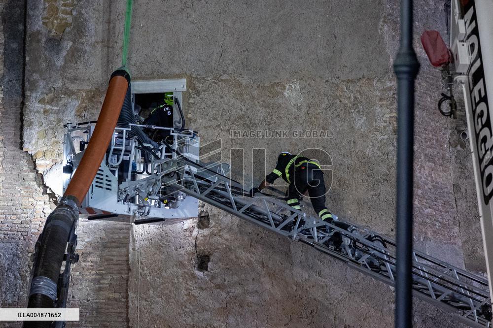 Worker Dies in Medieval Tower Collapse - Ro