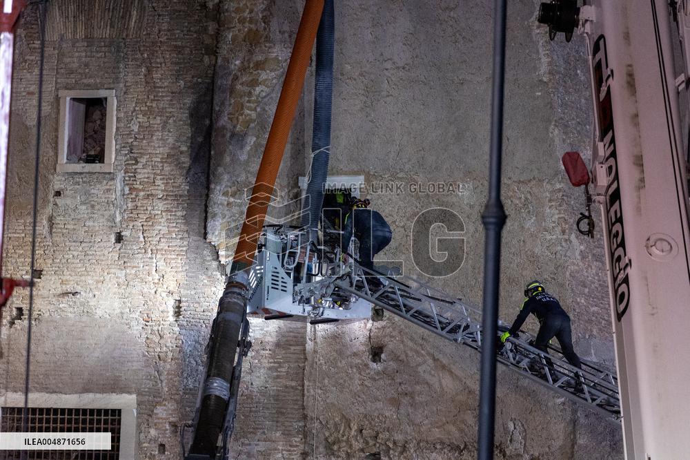 Worker Dies in Medieval Tower Collapse - Ro