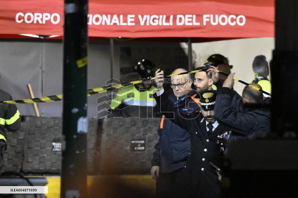 Worker Dies in Medieval Tower Collapse - Ro